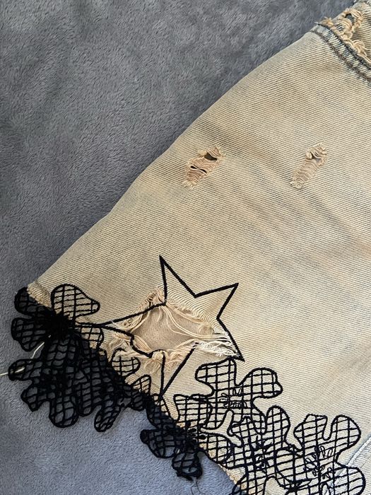 джинсова міні спідниця john richmond denim оригінал | y2k гранж вінтаж з принтом та мереживом