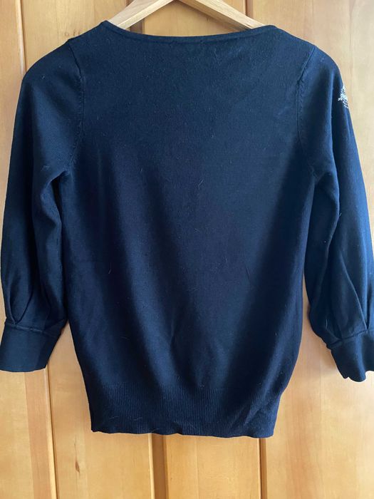 Elegancki czarny sweterek z haftem Solar S