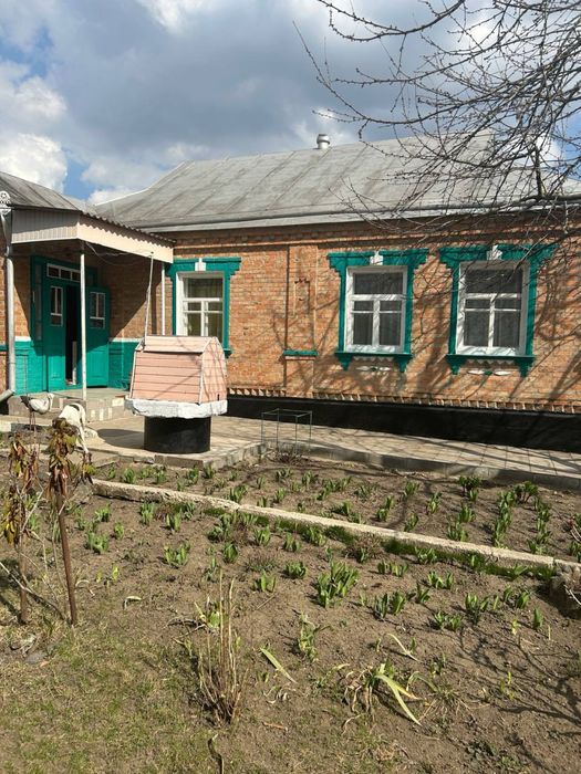 Продається дім в хорошому стані