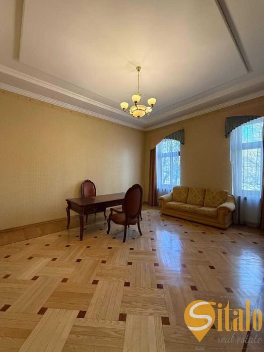 Оренда 4 кімнатної квартири, вулиця Крушельницької