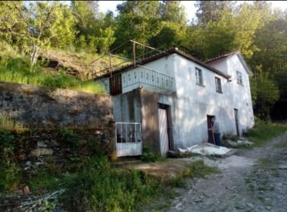 Moradia T3 com terreno total 197 m2