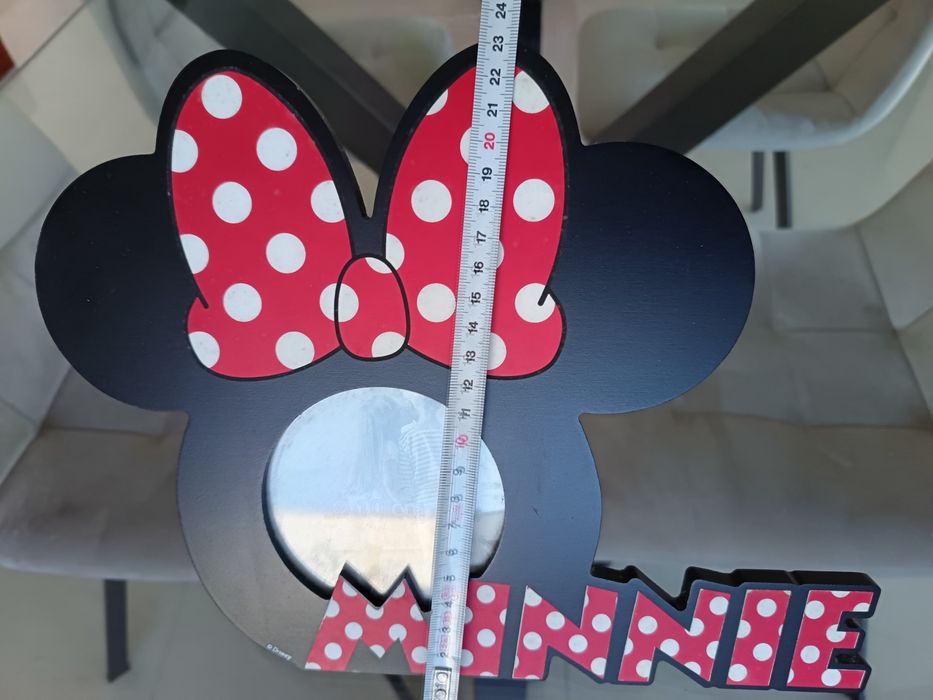 Quadro de foto Minnie "Disney". 
Diâmetro 10cm. 
(ver os outros artigos).