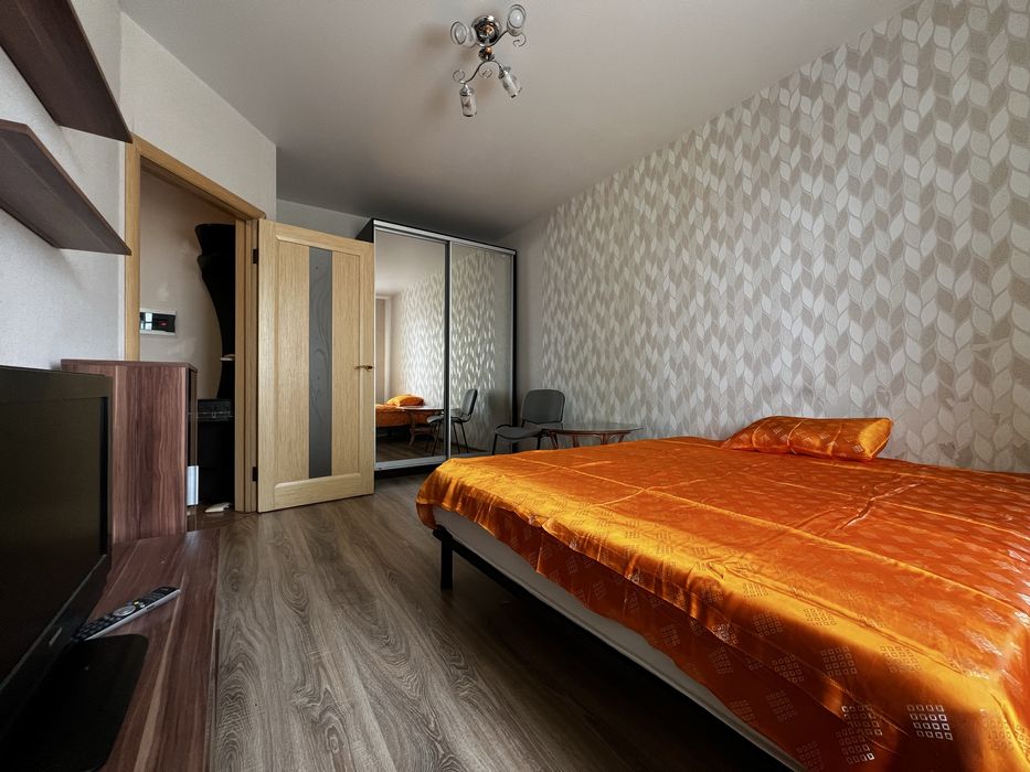 Здам на довгостроковий термін 1 КІМ квартиру, ЖК «Версаль парк»