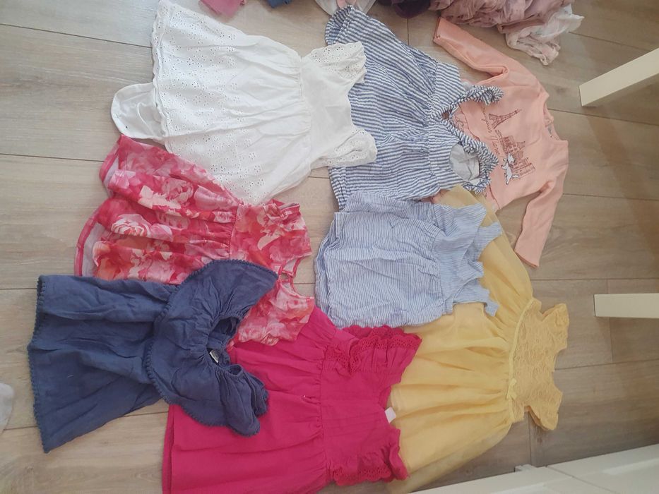 Zestaw paka ubran 74 6-9 M