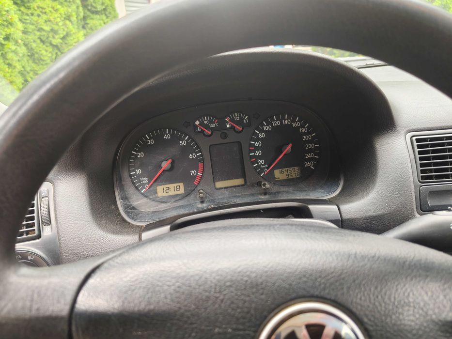 Volkswagen Golf automat