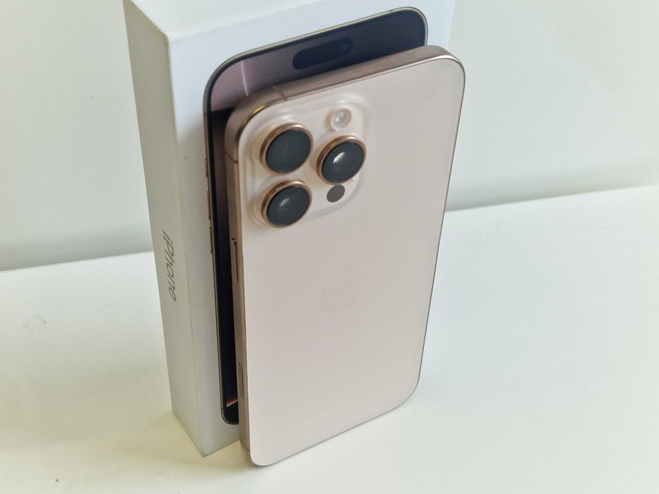 Apple iPhone16 Pro Max 256GB，美品,バッテリ100％ 極美品 バッテリー100% iPhone 16 Pro Max 256GB Iphone 16 pro
