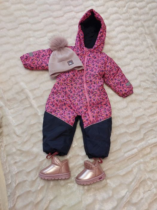 Зимовий комбінезон, шапка та угги для дівчинки