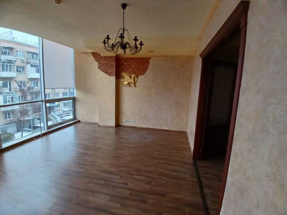 PA S4 Сдам помещение с ремонтом в Центре ул. Бакулина