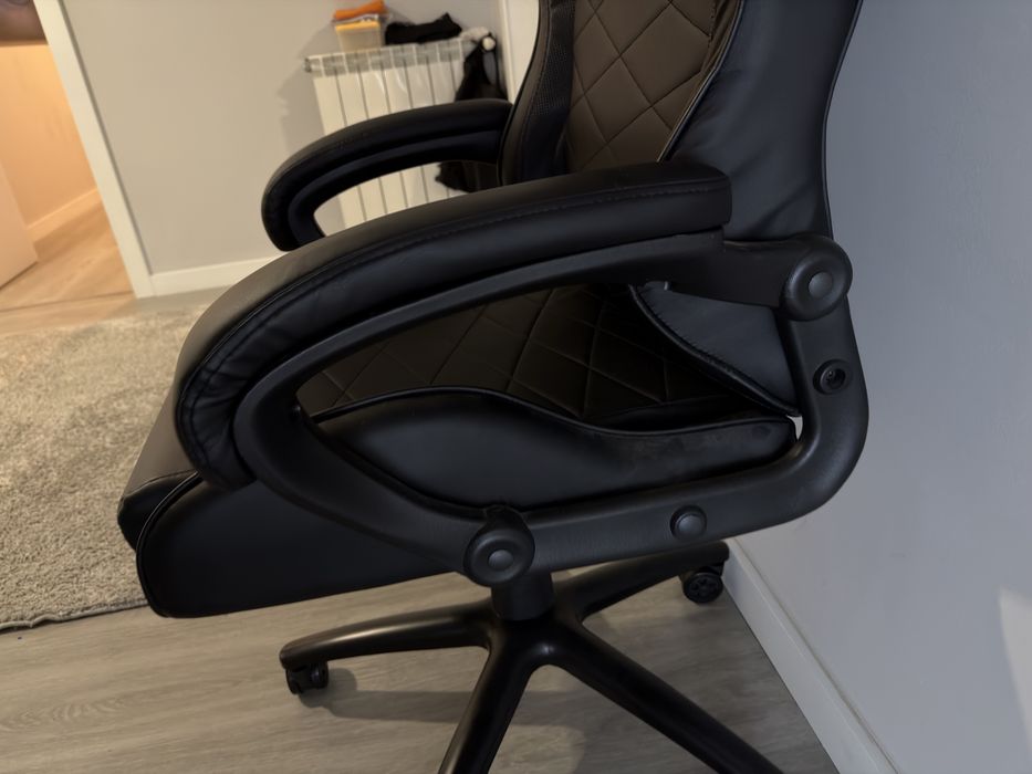 Cadeira Gaming Alpha Gamer Maya Black