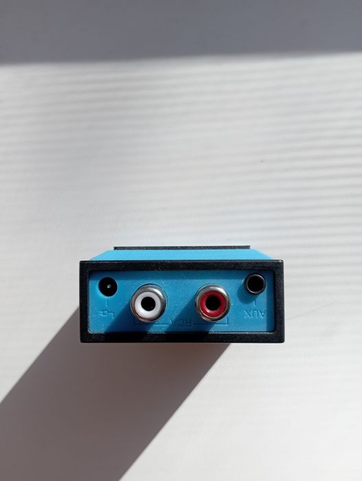 Продаю Logitech Bluetooth Audio Adapter