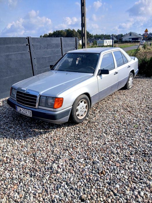Mercedes-Benz W124