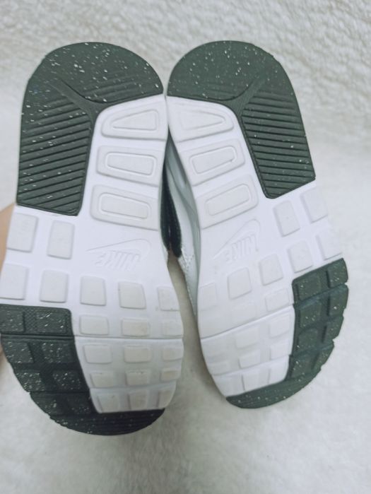 Оригінал Nike air max 28 розмір, 18.5 см, кросівки для хлопчика