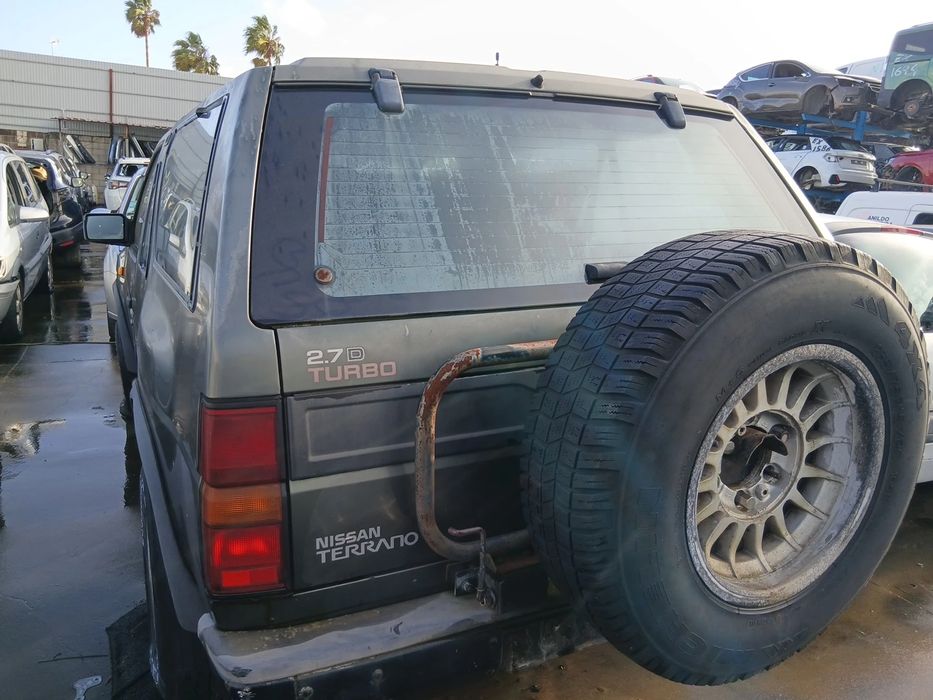 Porta / tampa da mala NISSAN Terrano I (WD21)