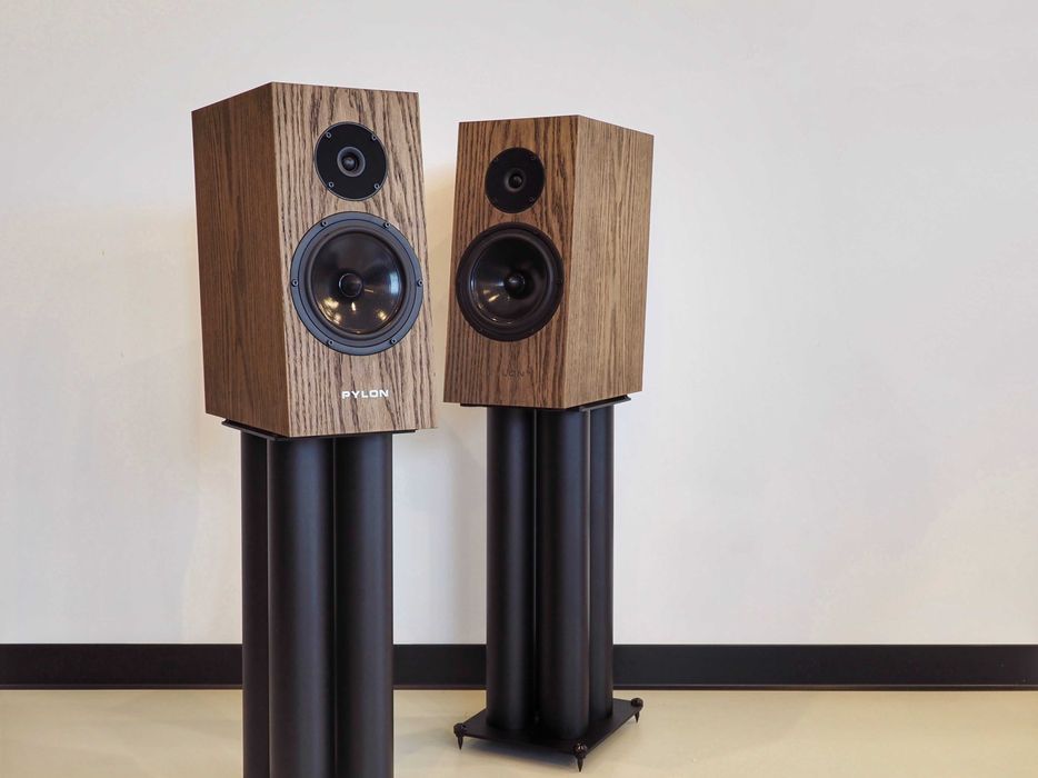 Pylon Audio Diamond Monitor 18 MKII kolumny podstawkowe nowe
