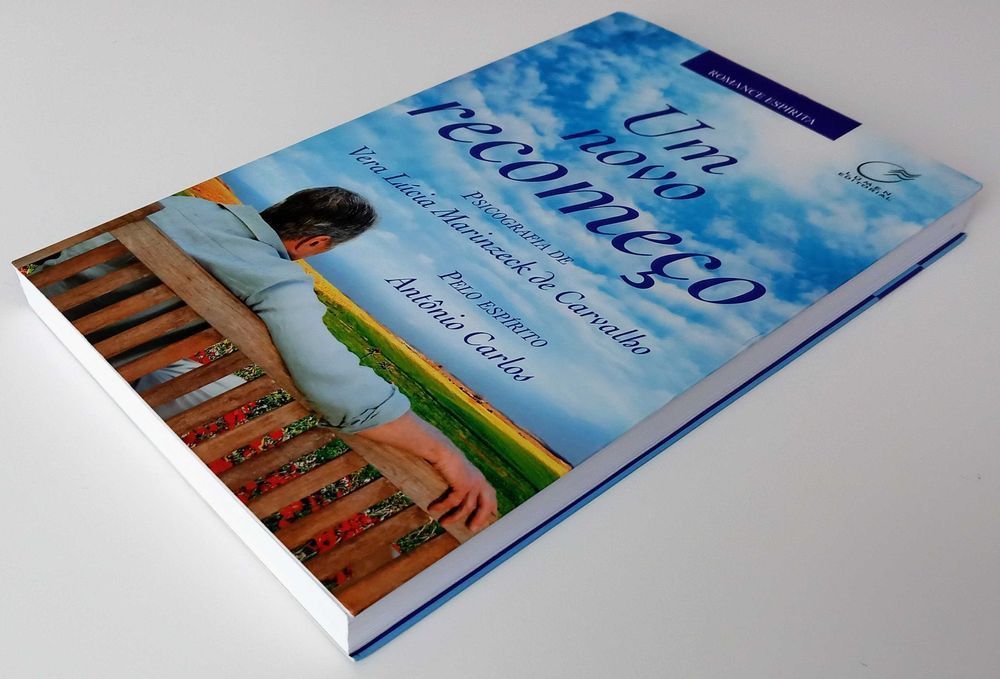 Livro Um Novo Recomeço de Vera Lúcia Marinzeck d Carvalho [Portes Inc]