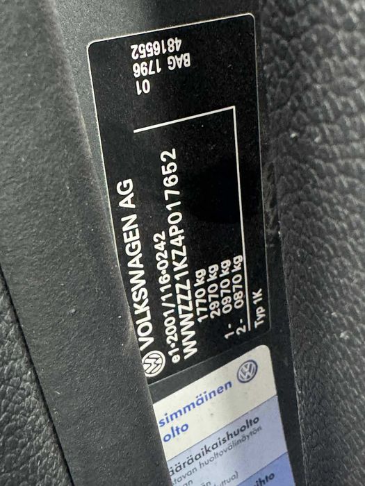 Golf V 1.6 FSI na części