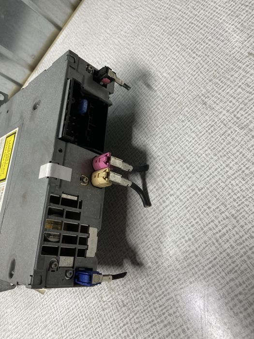 Radio nawigacja czytnik cic bmw e90 e91 e92 e93 e81 e82 e87 sprawne