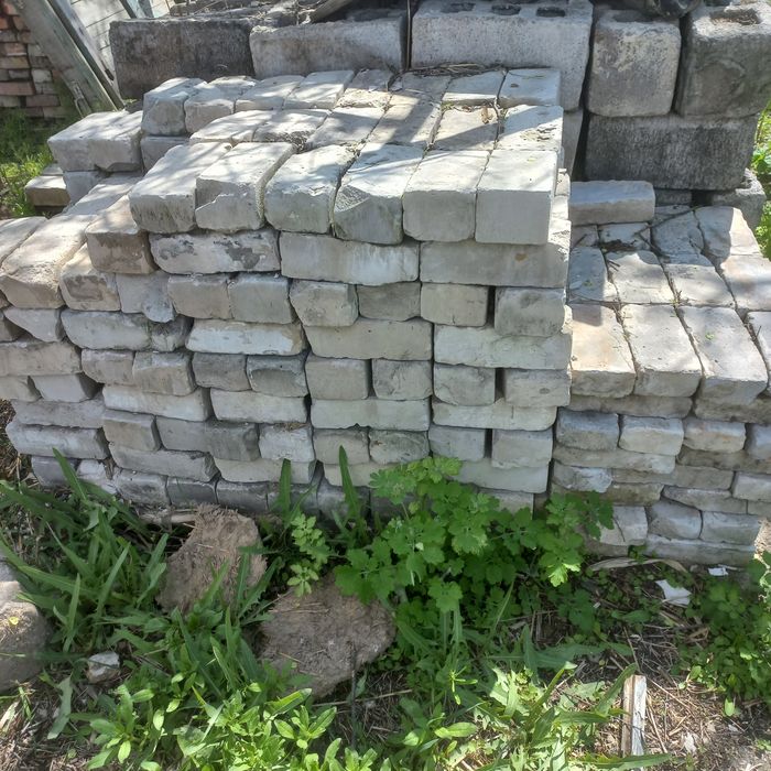 Продам силікатну цеглу б/у
