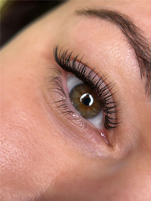 Нарощування вій  Київ Оболонь