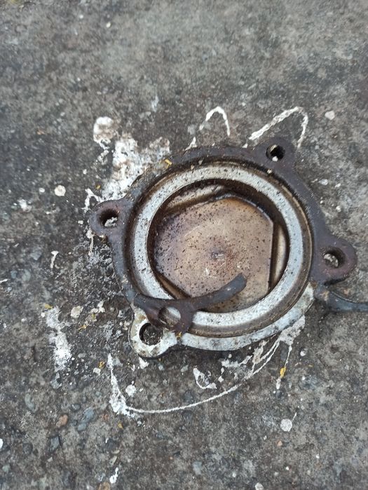 Кришка заднього подшипника пром вала кпп зил маз