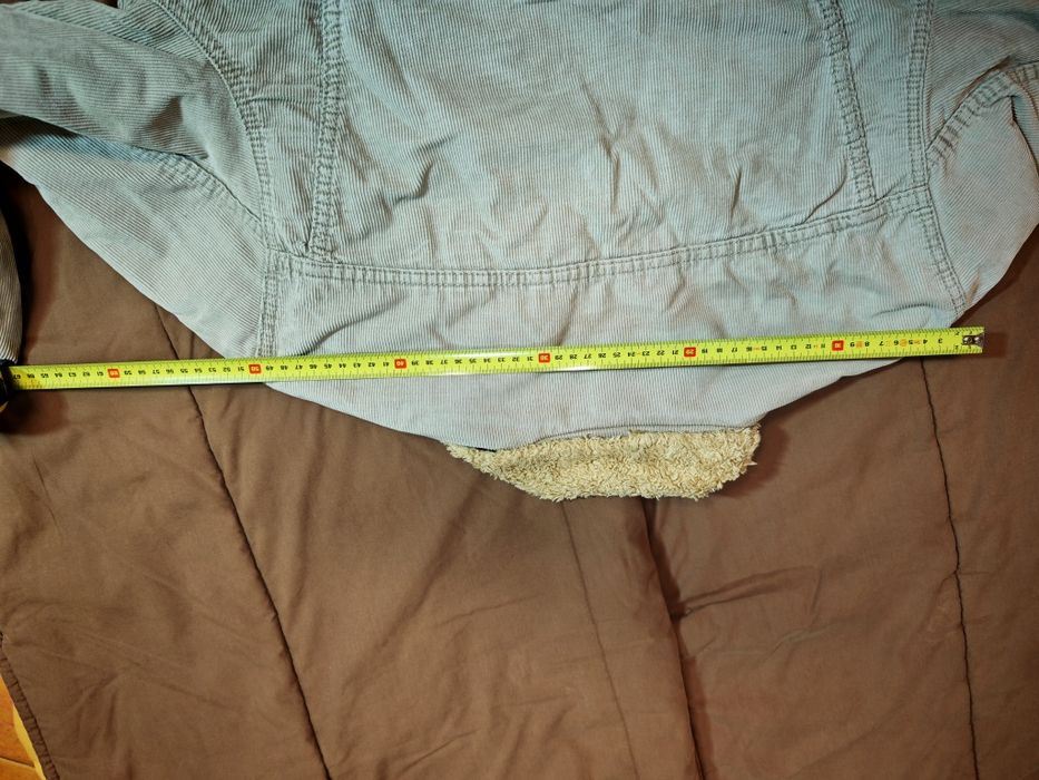 Blusão Levi's bombazina forrado com pelo