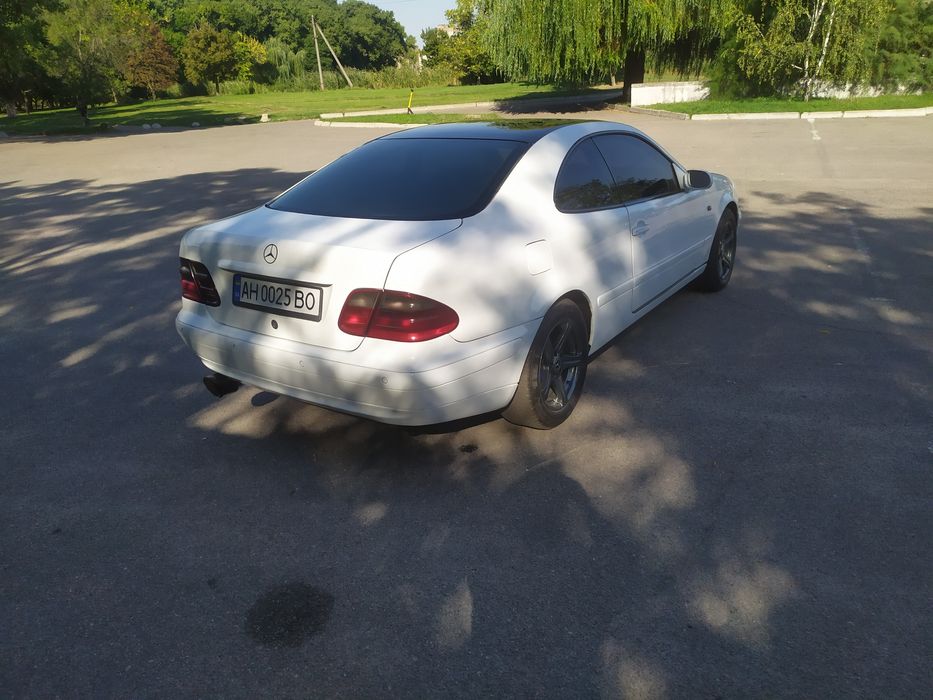 Мерседес w208 clk 320