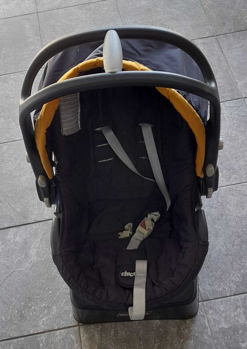 Cadeira auto para bebé E4 0-13kg (Chicco)