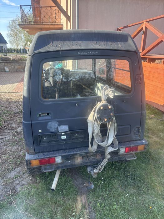 Suzuki samurai  sj 413