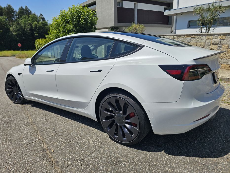 Tesla Model 3 Performance AWD 35 mil kms