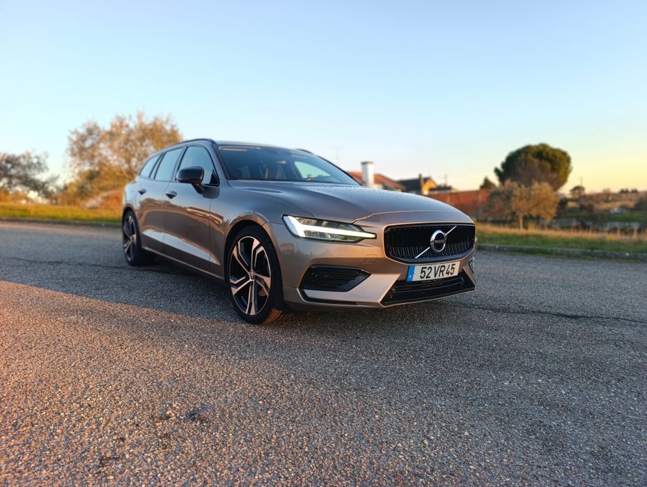 Volvo v60  R-design