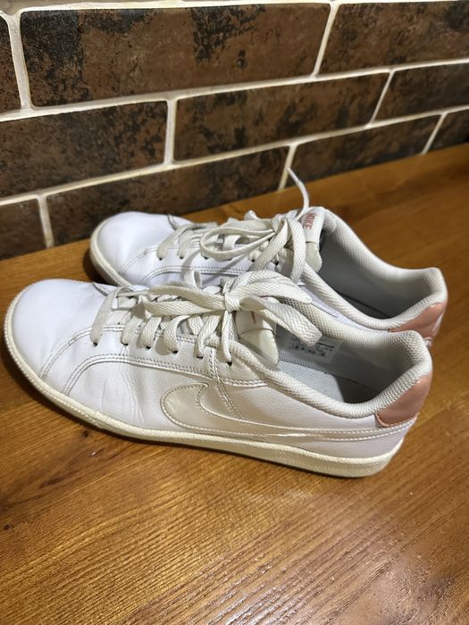 Кеди Nike WMNS Court Royale 2 NN