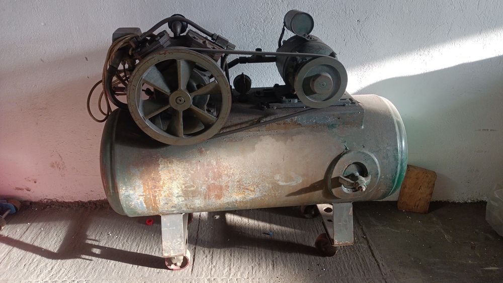 Kompresor sprężarka Ingersoll-Rand 1955 rok sprawna antyk