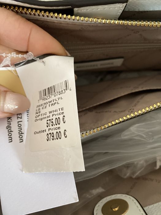 Carteira XL -MICHAEL KORS  estrear pele branca, lindissima!