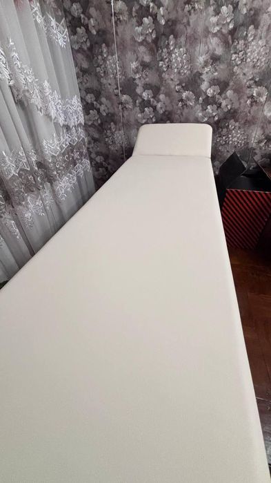 Продам кушетку  косметологічну