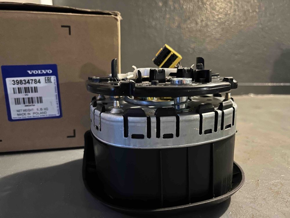 【すっきり！】 Подушка безпеки водія Airbag Volvo XC90 39834784: 6 900 грн