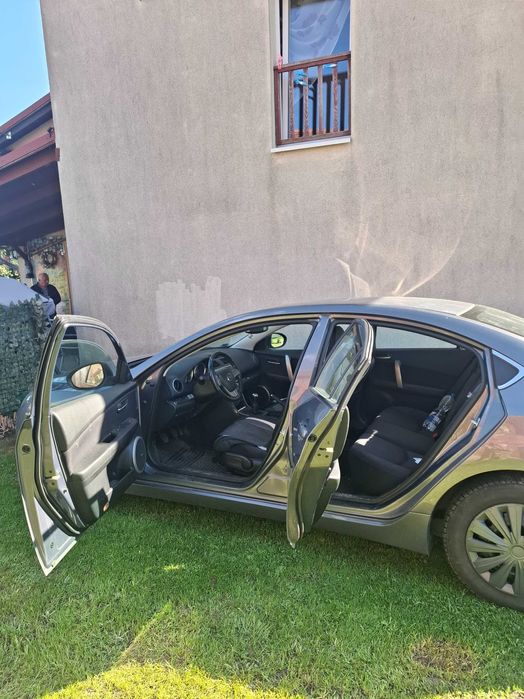 Mazda 6 samochód osobowy