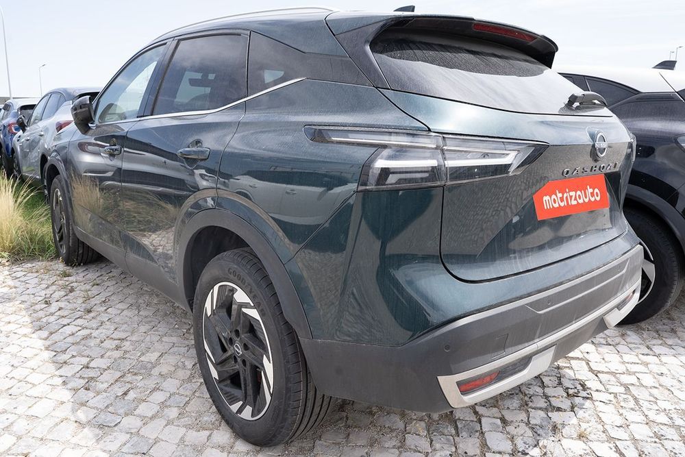 Nissan Qashqai 1.3 DIG-T N-Connecta LED Xtronic
