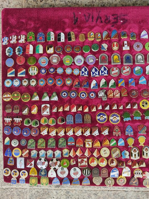 Emblemas de clubes de futebol Sérvia