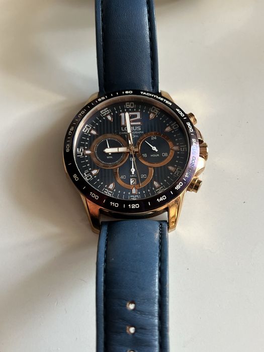 Годинник Lorus від суббренда Seiko