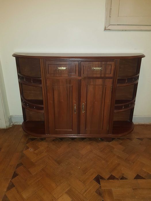 Móvel de apoio decorativo