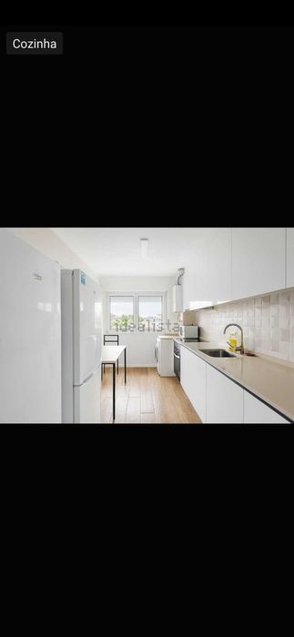 Alugo quarto mobilado com despesas incluidas em Telheiras/Lumiar