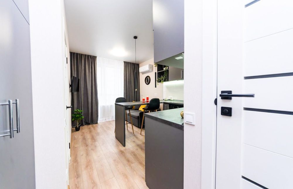 Сдам посуточно! Новая ВИП, Ревуцкого 40В, Харьковская 5 мин пешком,