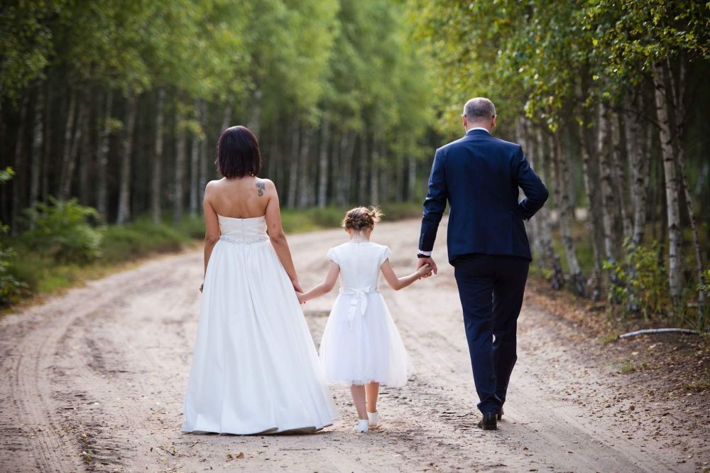 Suknia ślubna z żakietem