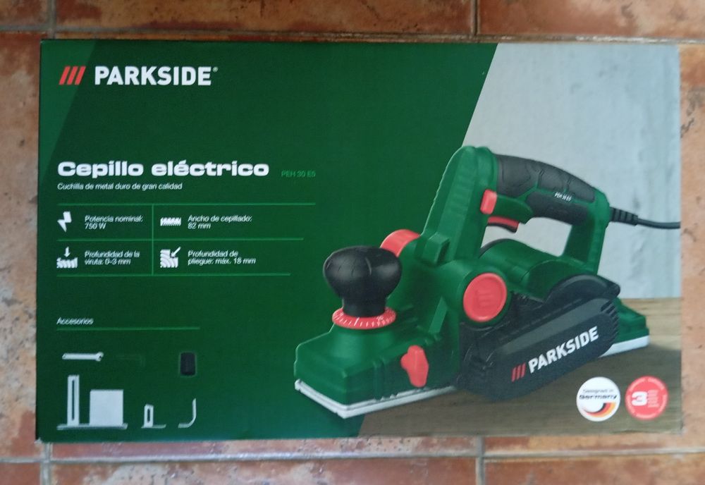 Plaina elétrica Parkside nova