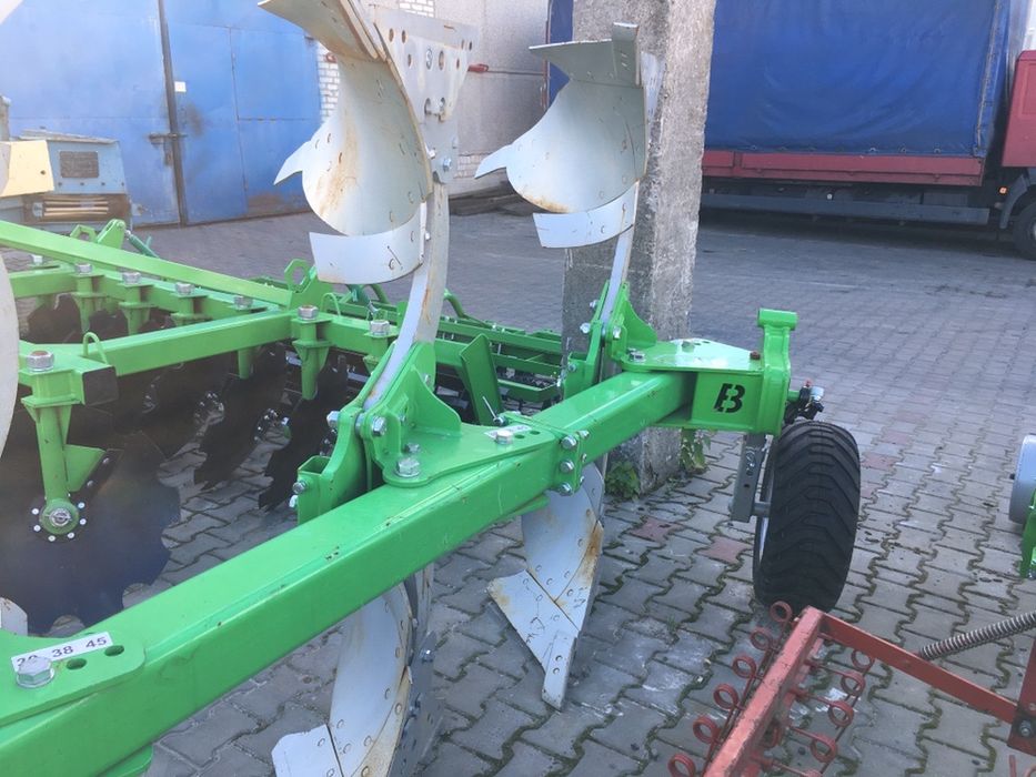 Оборотний плуг Bomet, плуг, польський плуг, оборотний