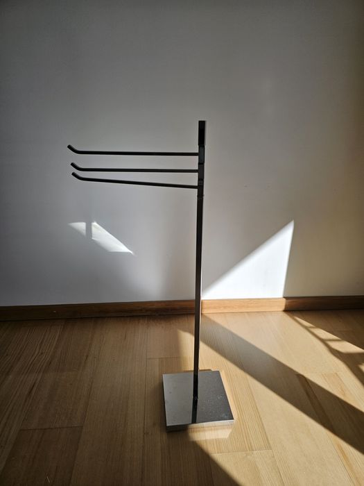 Suporte de Toalhas em Metal Cromado