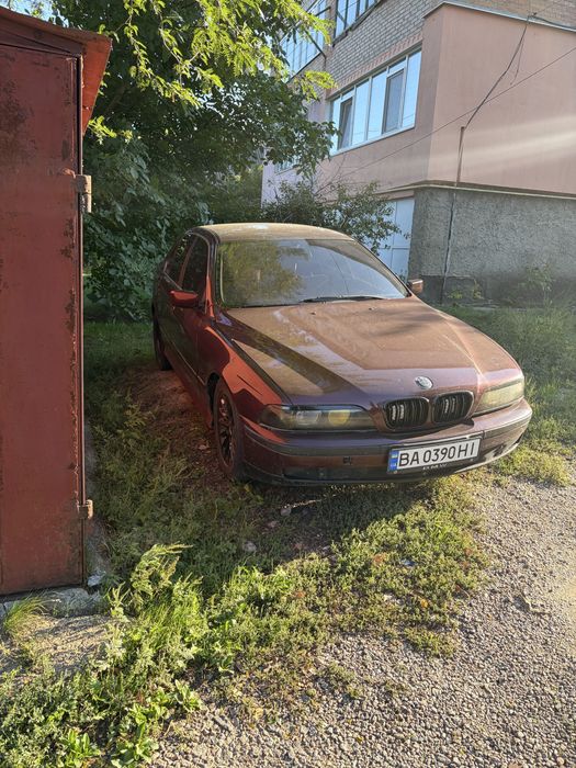 Продам бмв E39 2.0 газ/бенз