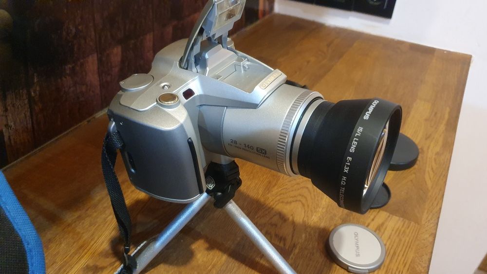 Aparat fotograficzny Olympus is 5000