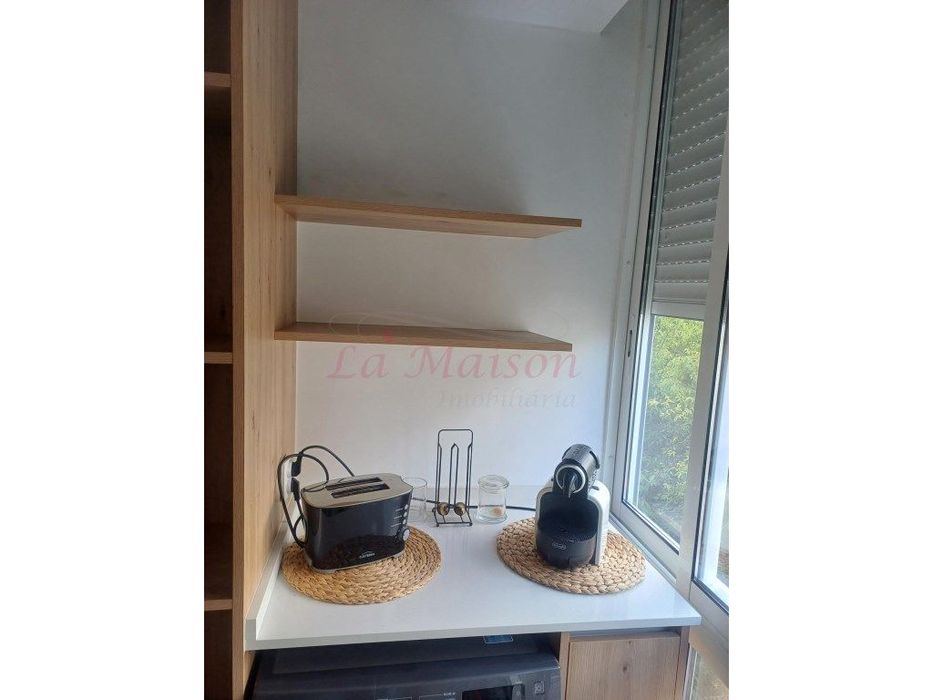 Apartamento T3 transformado em T2 em Odivelas