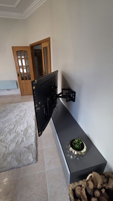 Suporte de TV de parede 32"-65" - FAÇO ENTREGA